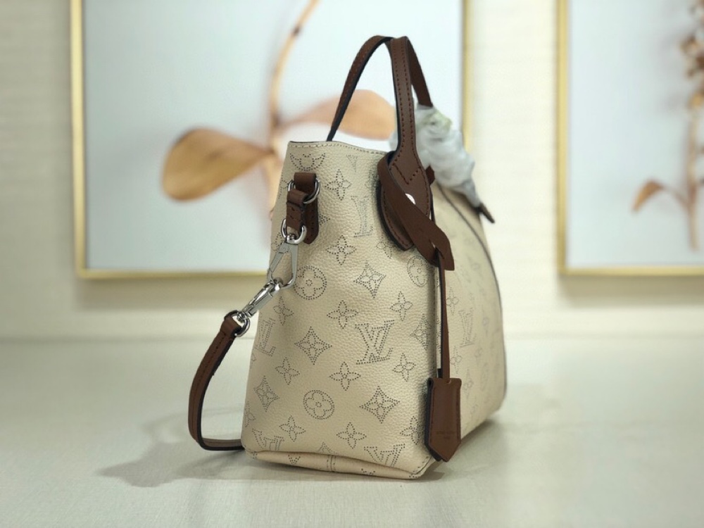L0vis Vvtt0n Mahina Leather Hina PM