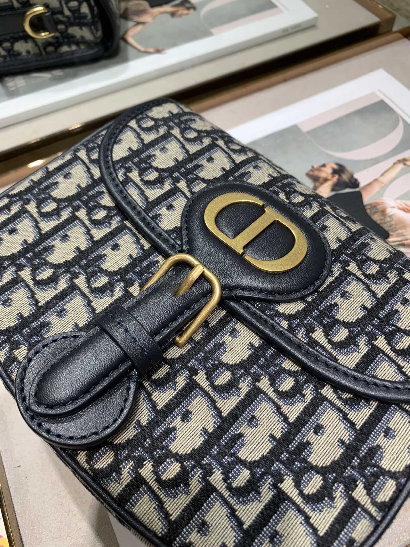 D10r Bobby bag