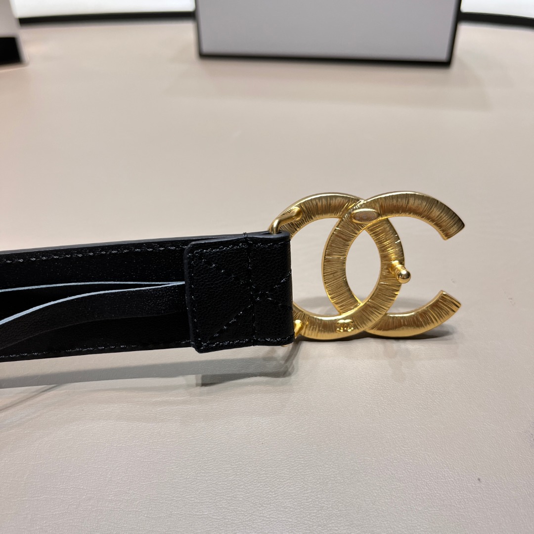 Ch**el leather belt