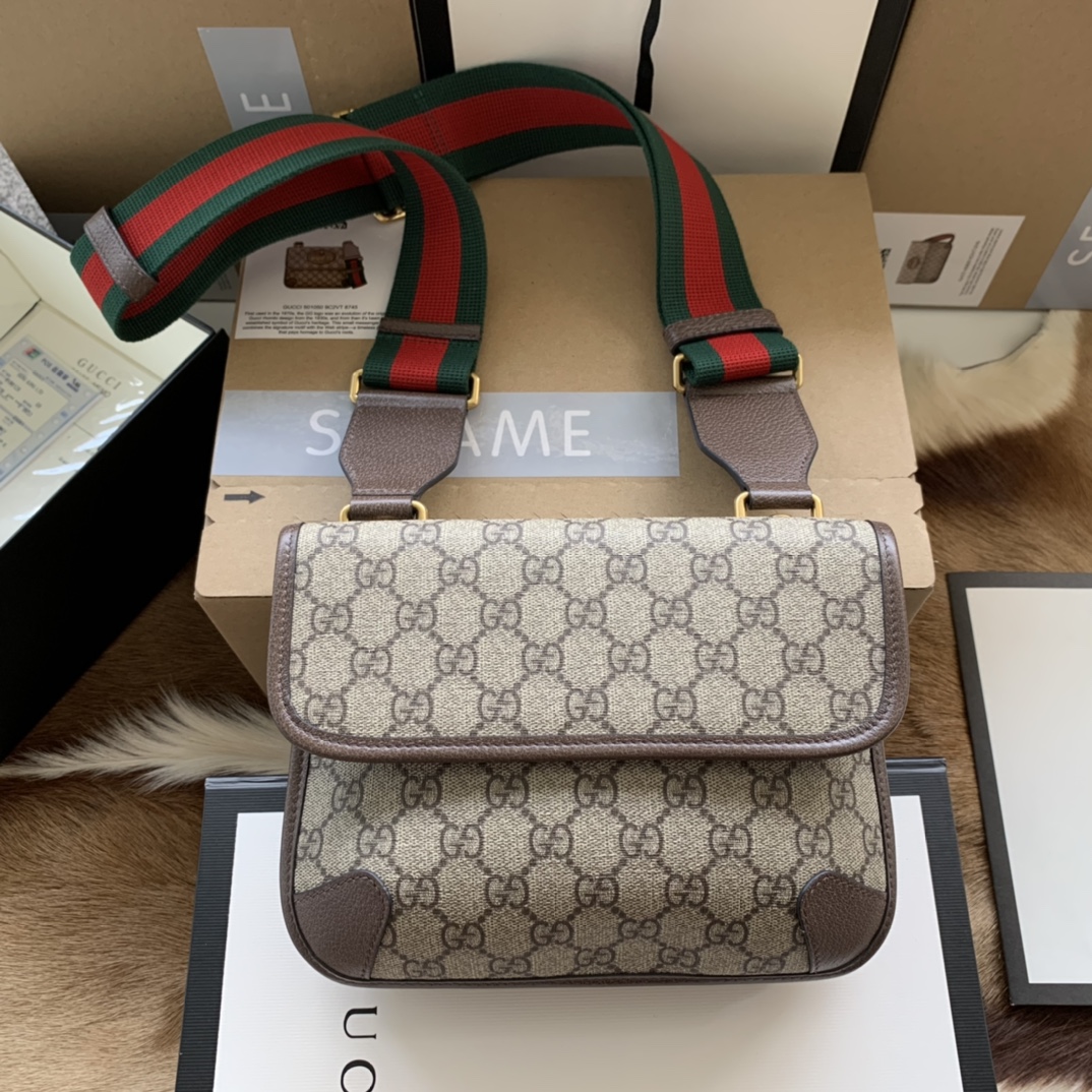 Gvc*1 SHOULDER BAG