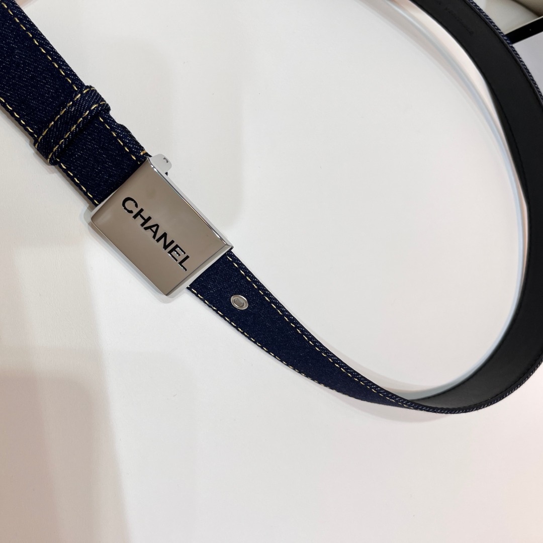 ch**el pre-owned 1990s cc turn-lock De*1m belt