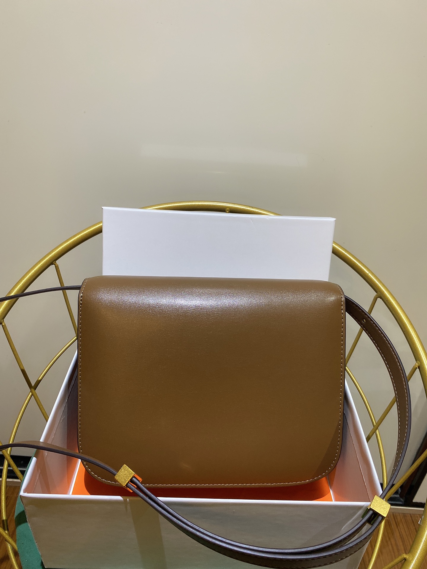 Ce1i*e BOX