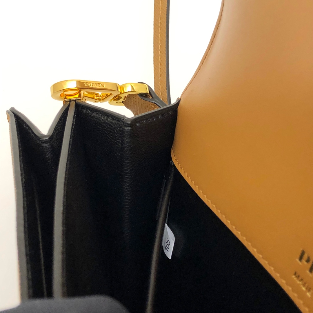 Sybille Leather bag
