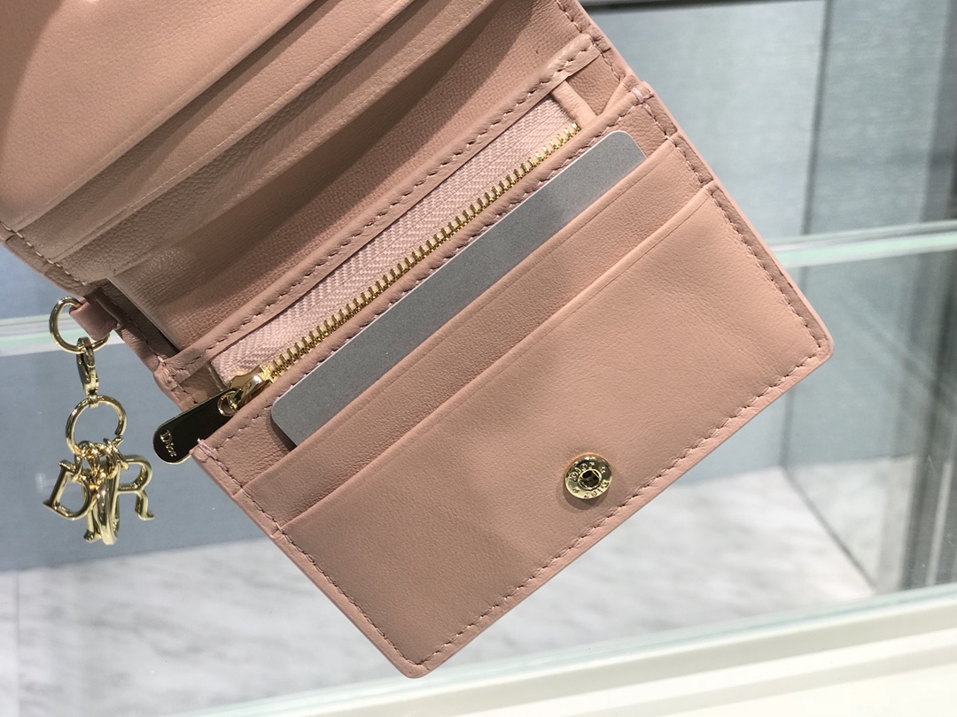 D10r Cannage Wallet