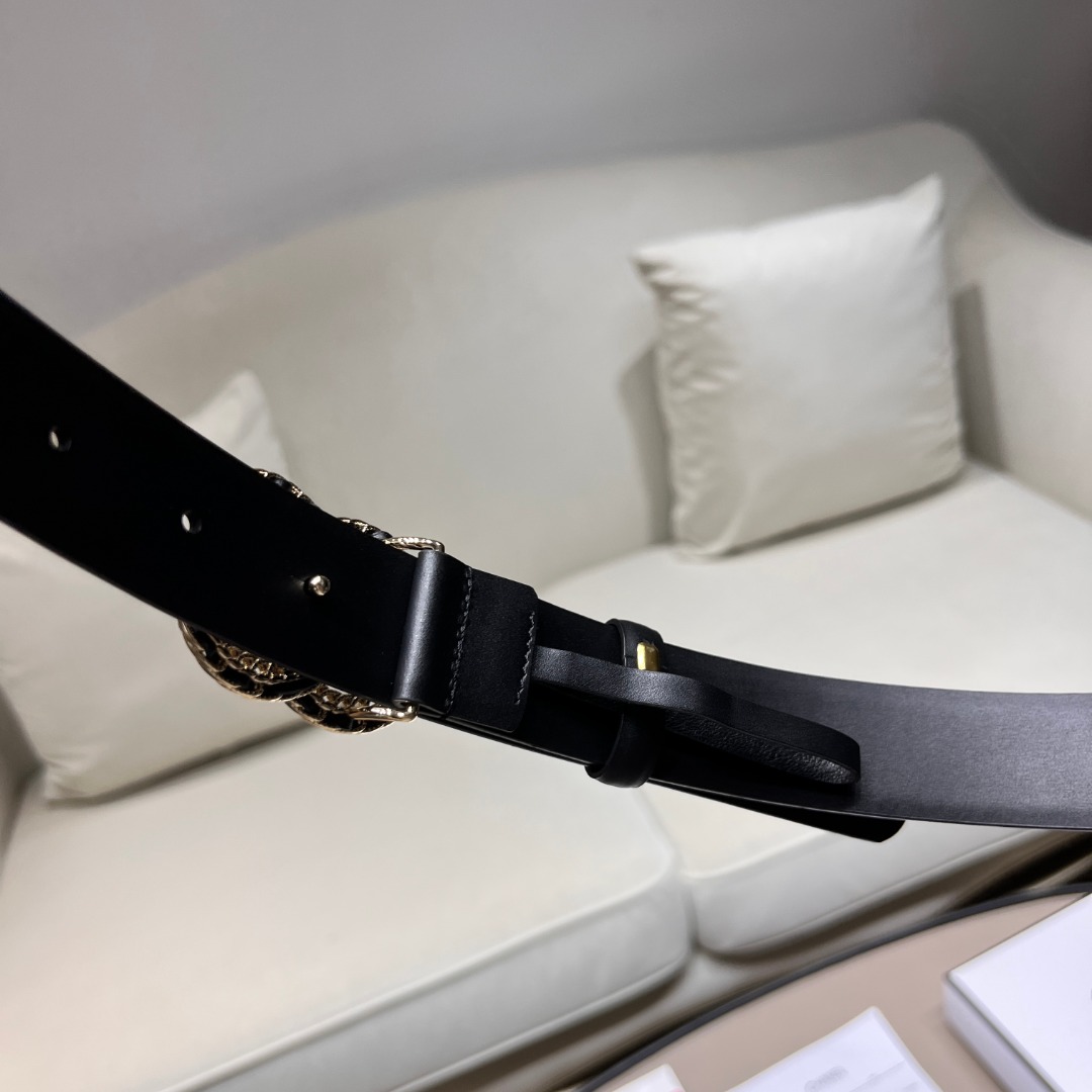 Ch**el leather belt