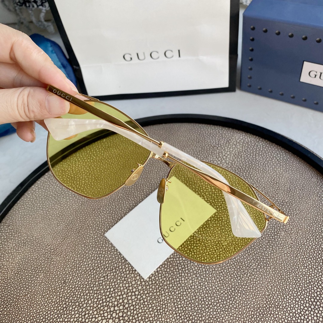NEW Gvc*1 SUNGLASSES 1079/S