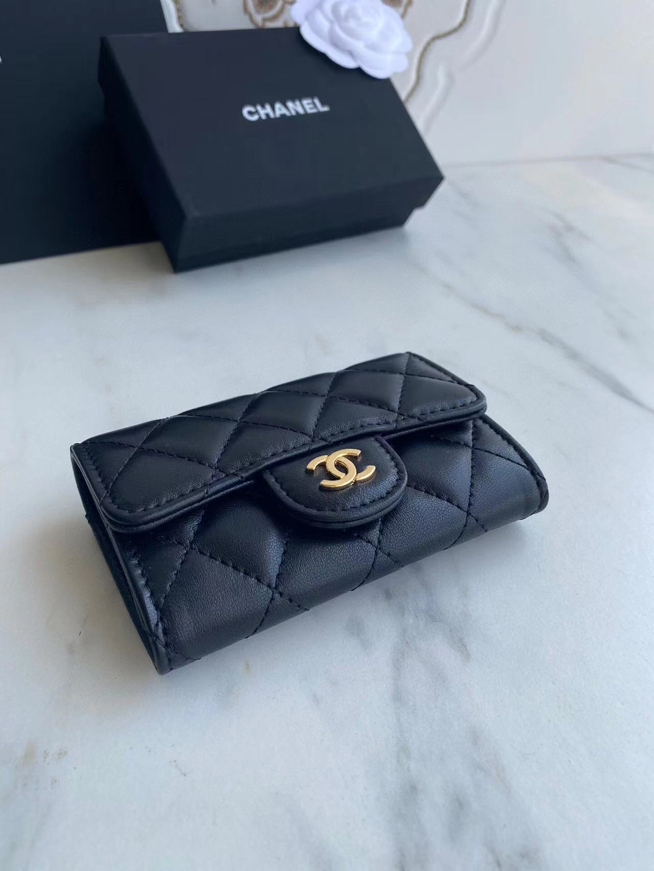 Ch**el Classic Leather Wallet In Black