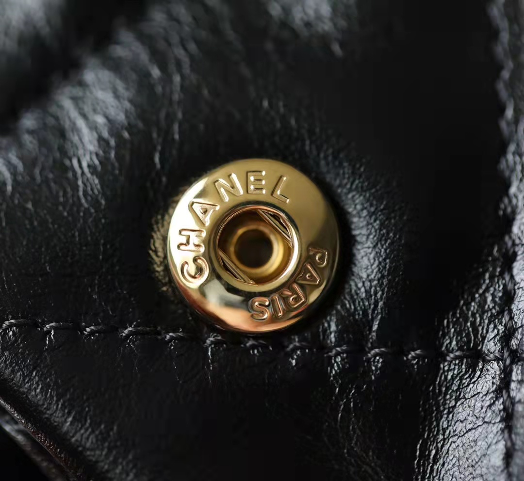 Ch**el 22 Medium