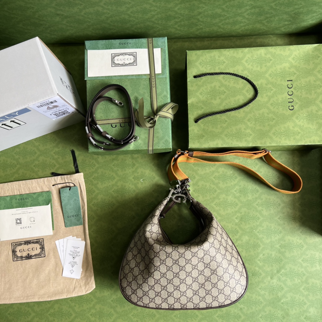 Gvc*1 Attache large shoulder bag