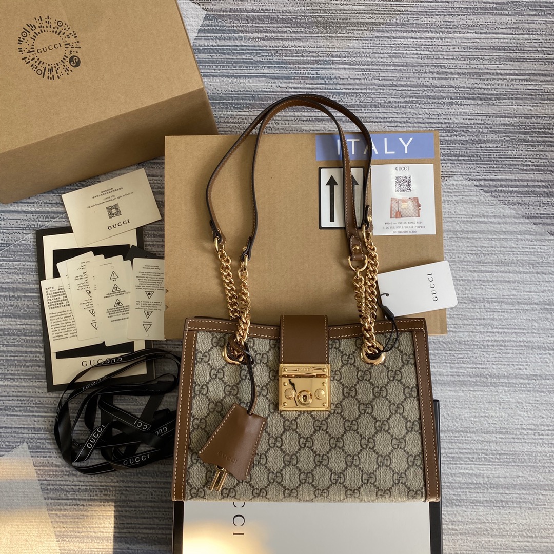 Gvc*1 Padlock Small Shoulder Bag