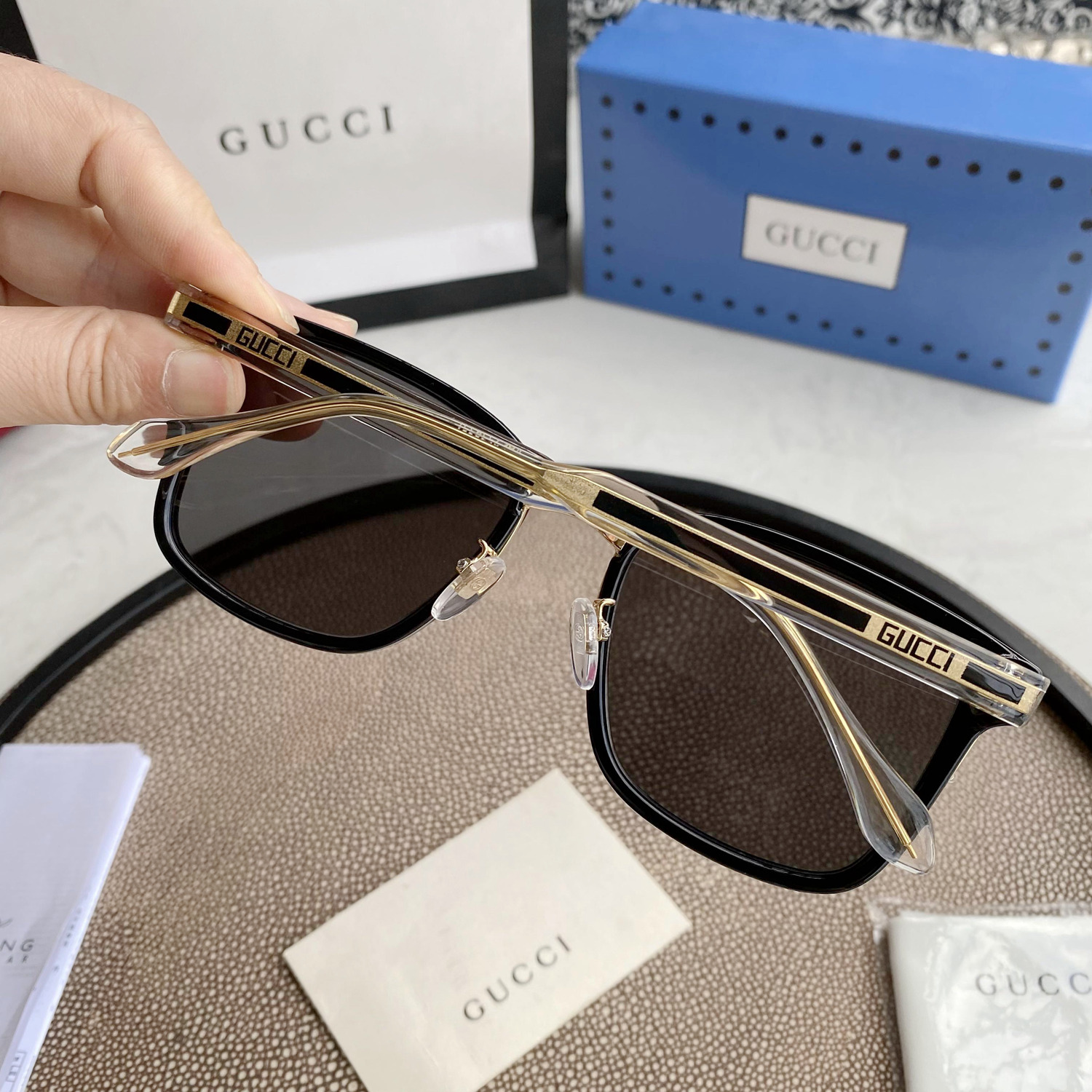 Gvc*1 Eyewear square tinted sunglasses