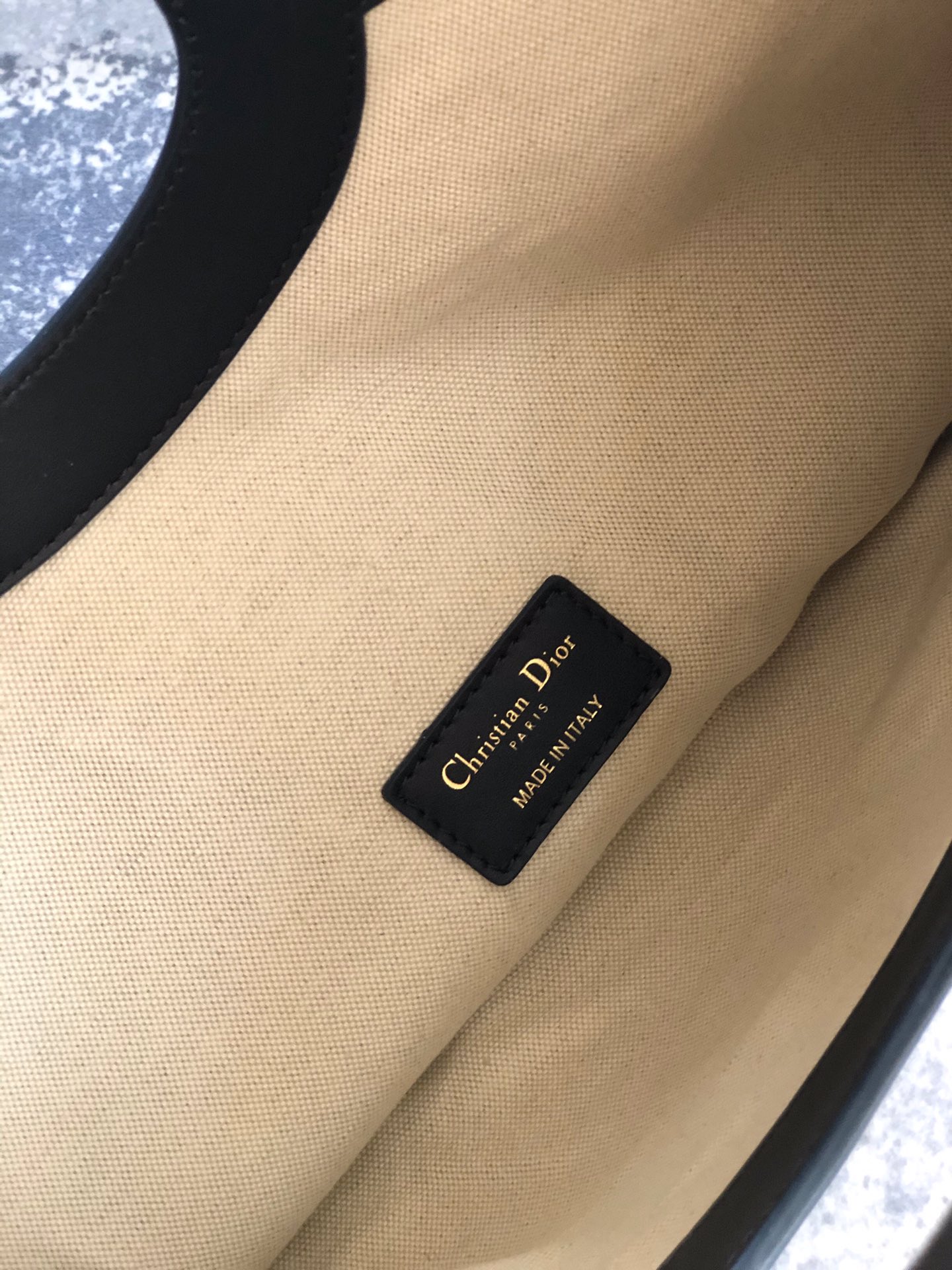 D10r Bolique CD Tote