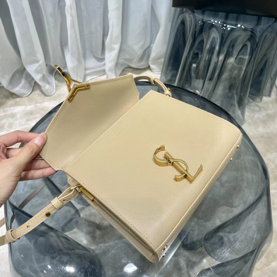 KATE MEDIUM REVERSIBLE CHAIN BAG