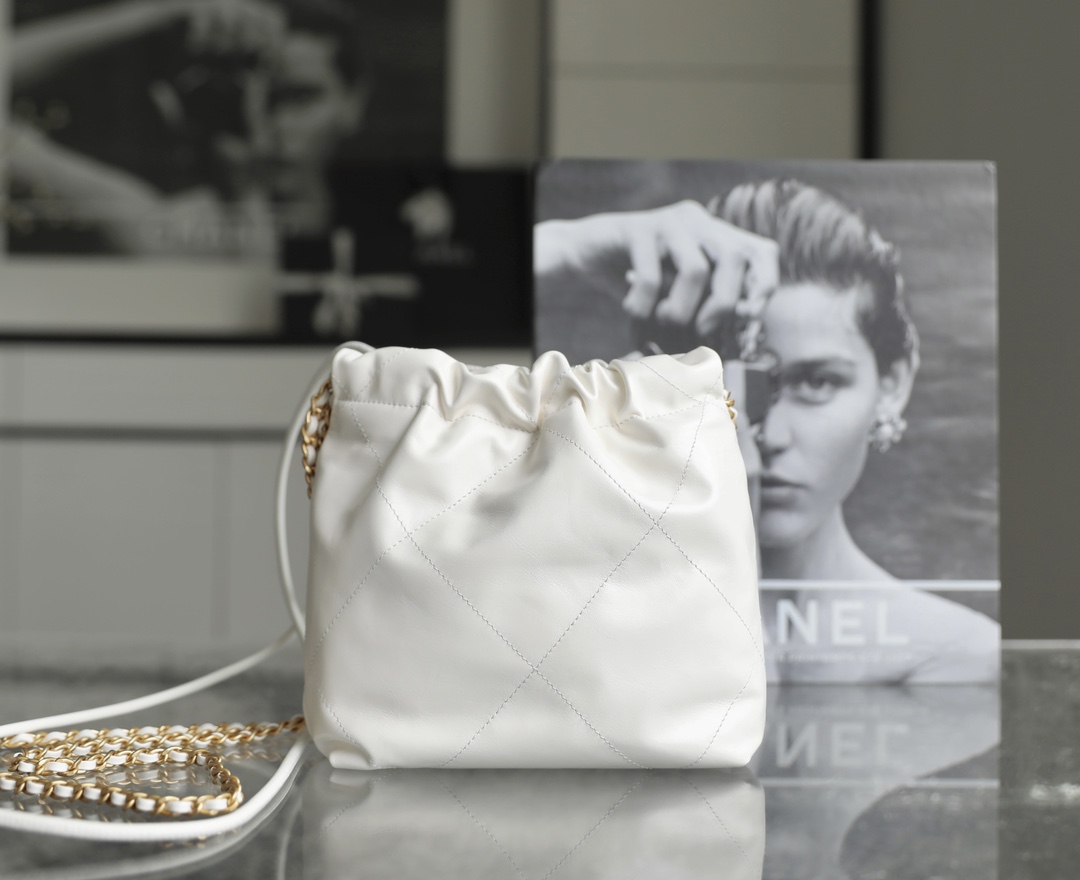 Ch**el 22 mini bag