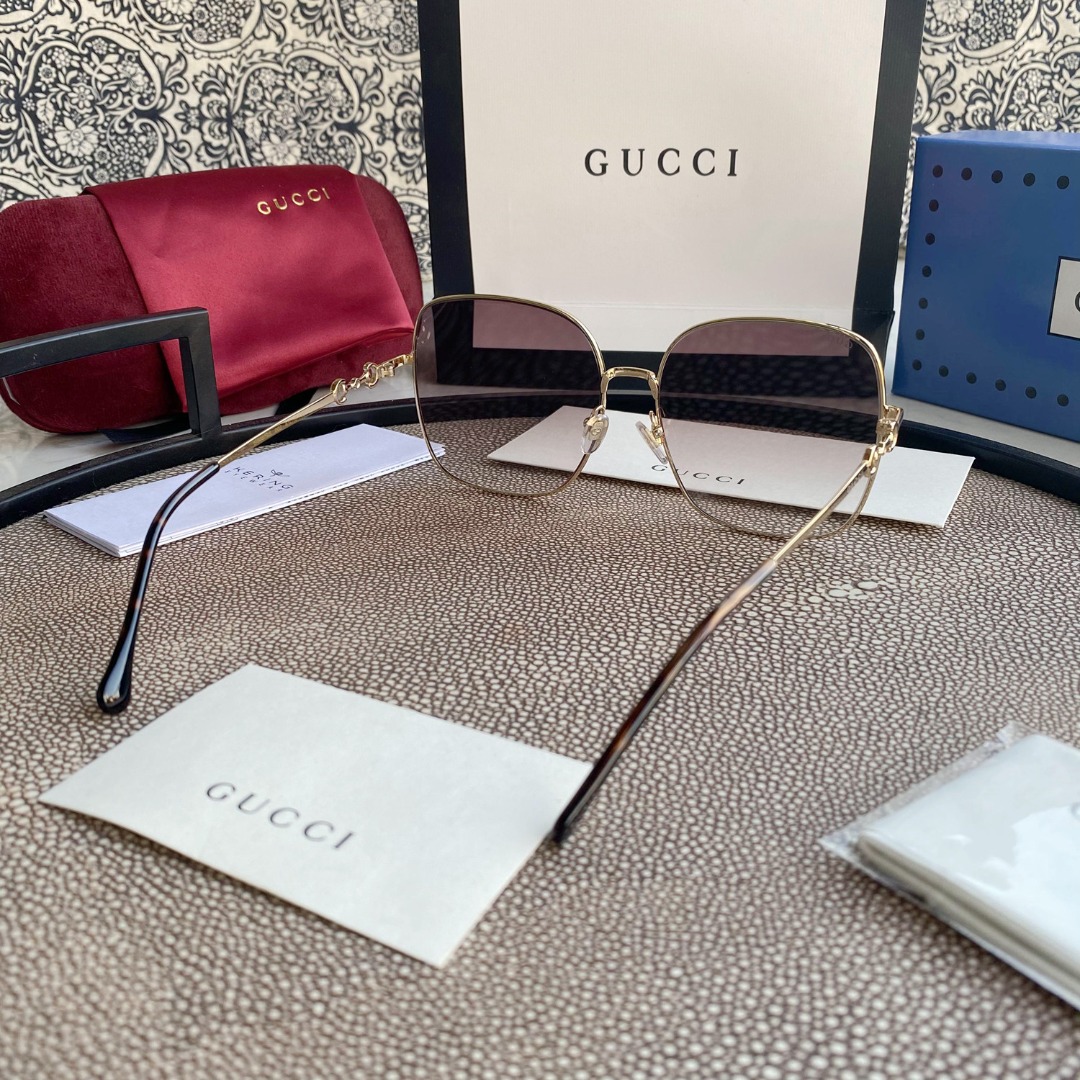 SQUARE-FRAME SUNGLASSES