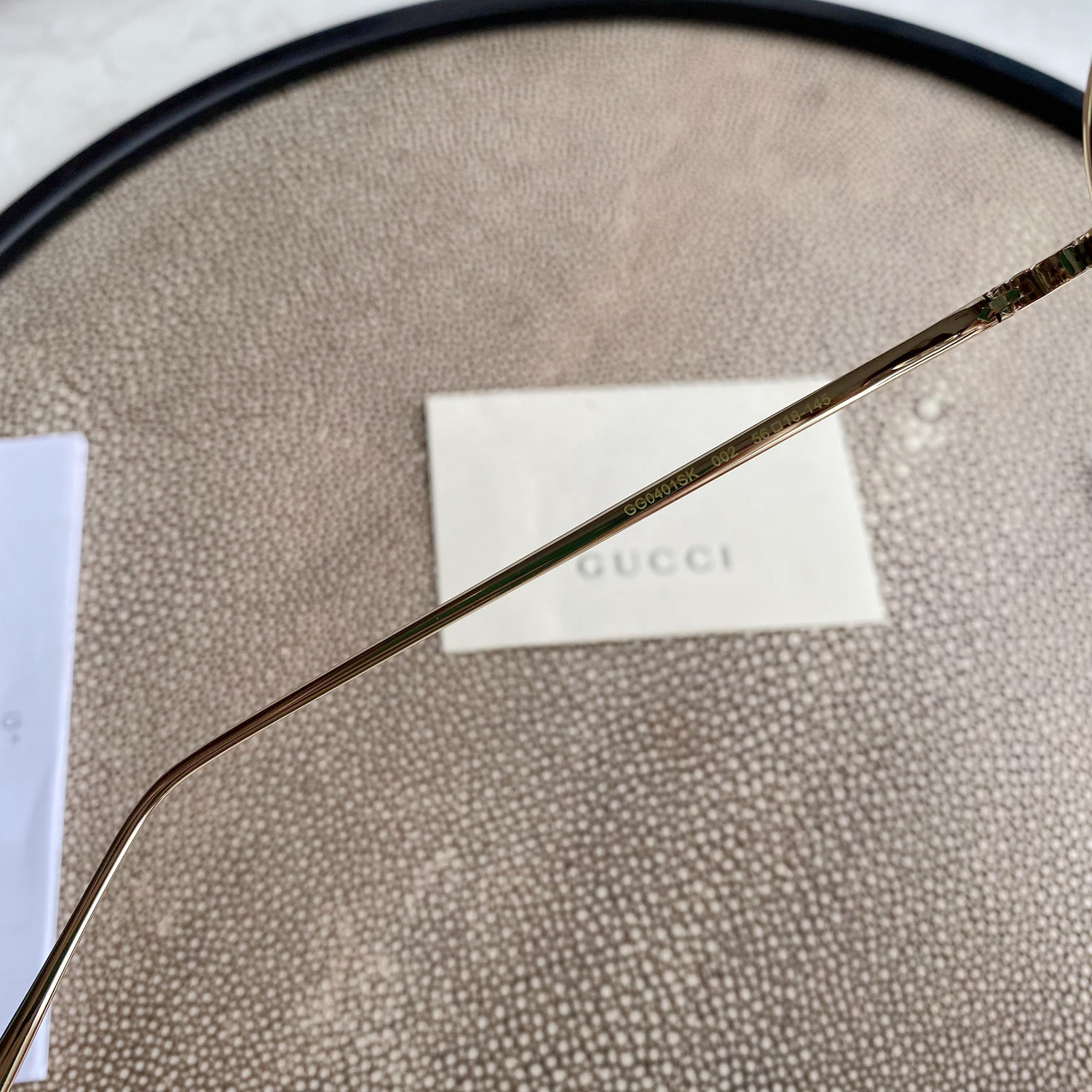 Ch10é eyewear engraved-logo round-frame sunglasses