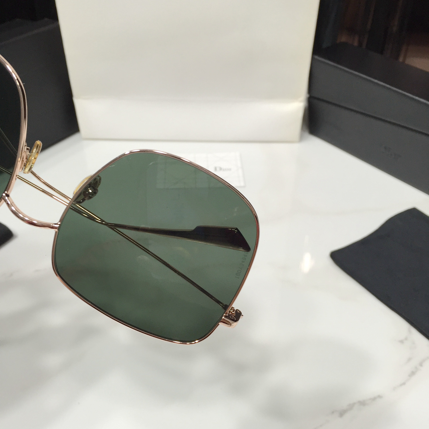 STELLAIRE Sunglasses
