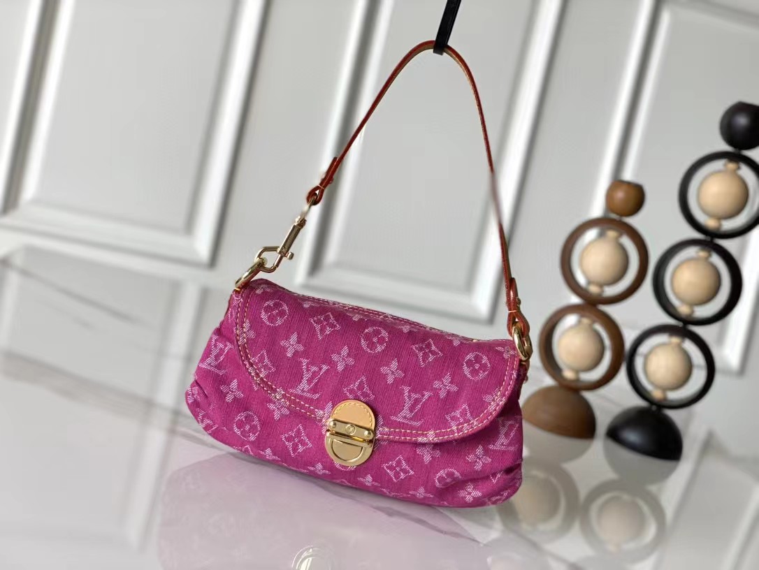 l0vis vvtt0n pink monogram De*1m pleaty