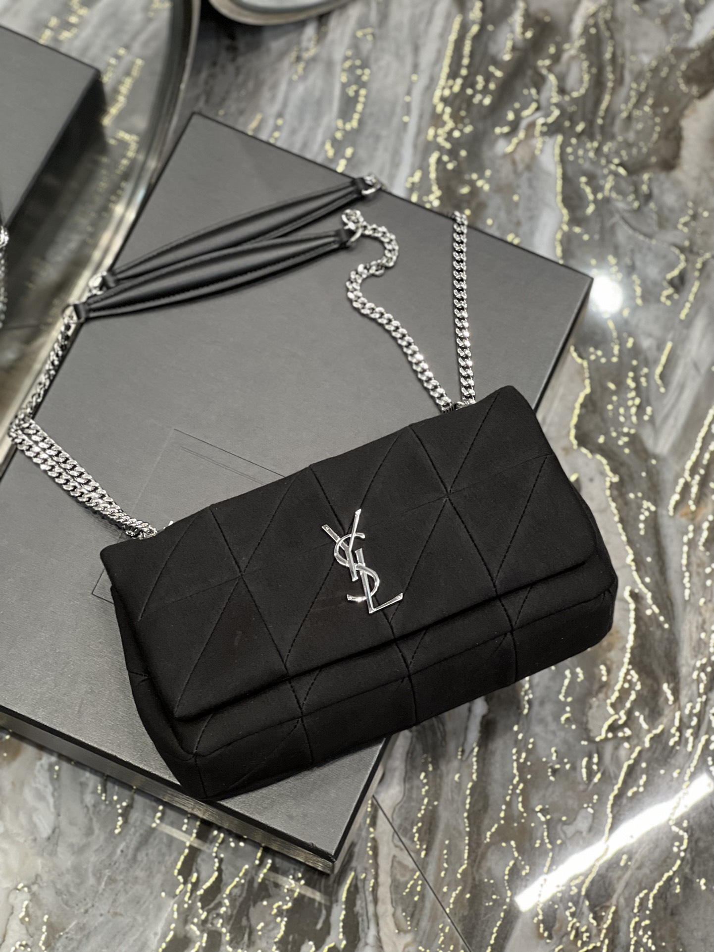JAMIE MEDIUM CHAIN BAG “CARRÉ RIVE GAUCHE” IN LAMBSKIN AND SUEDE