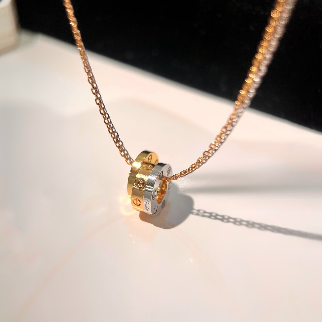 Ca*t1er 6 D1am0nds Love Necklace