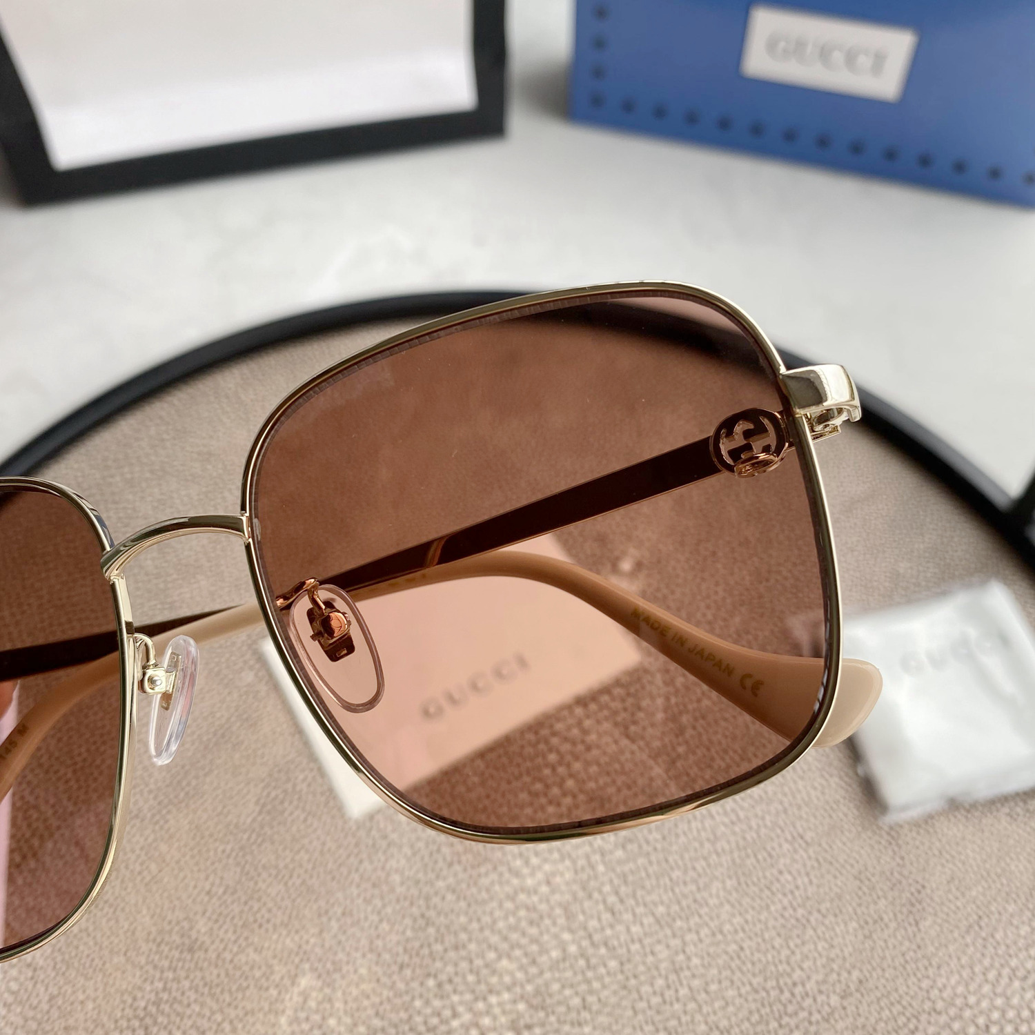 SQUARE-FRAME SUNGLASSES