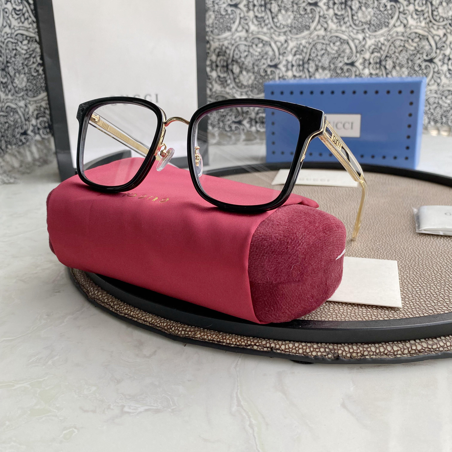 Gvc*1 Eyewear square tinted sunglasses