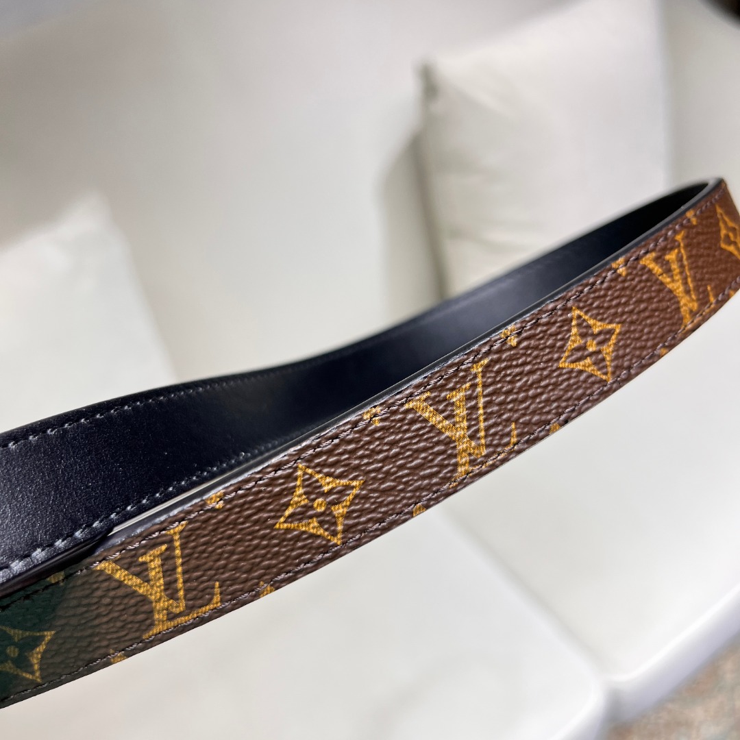 LV D1am0nd Plug Outlet