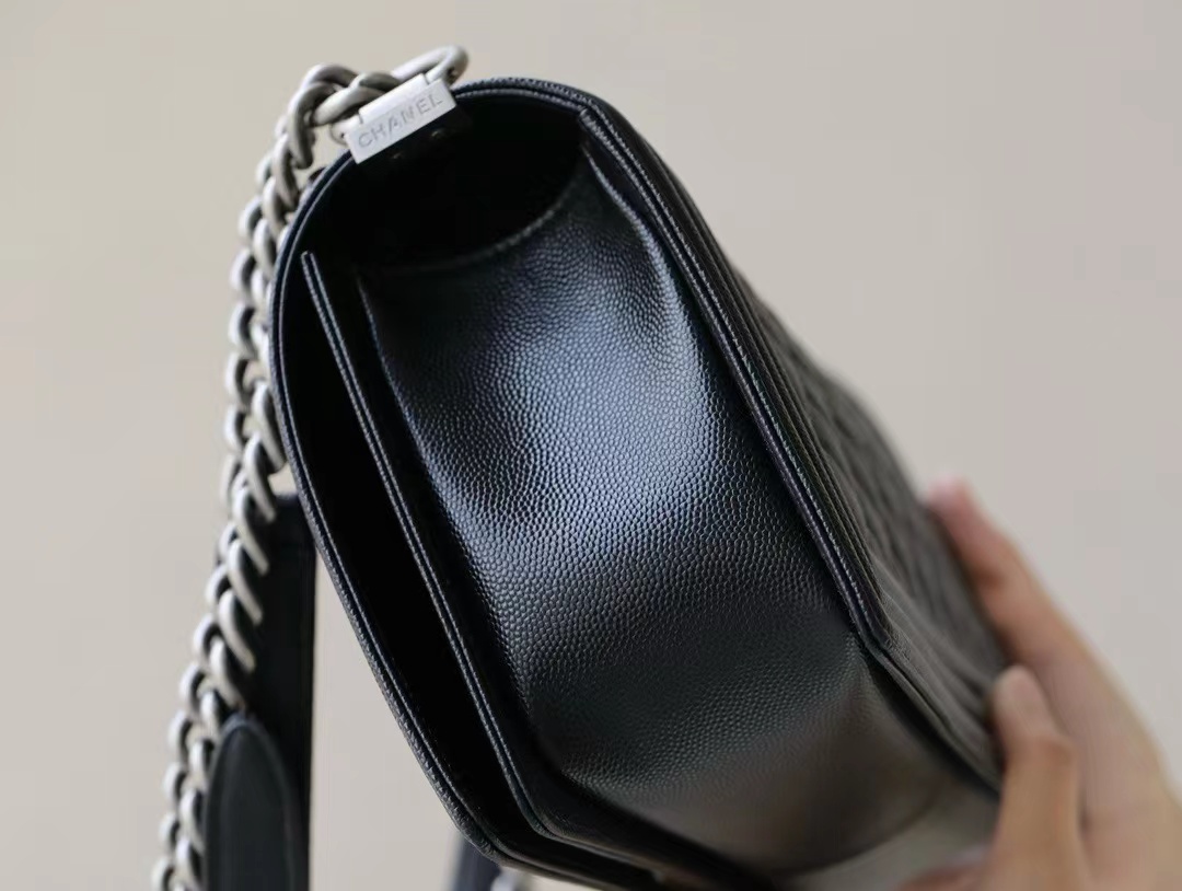 BOY Ch**el SHOULDER BAG Cow Leather