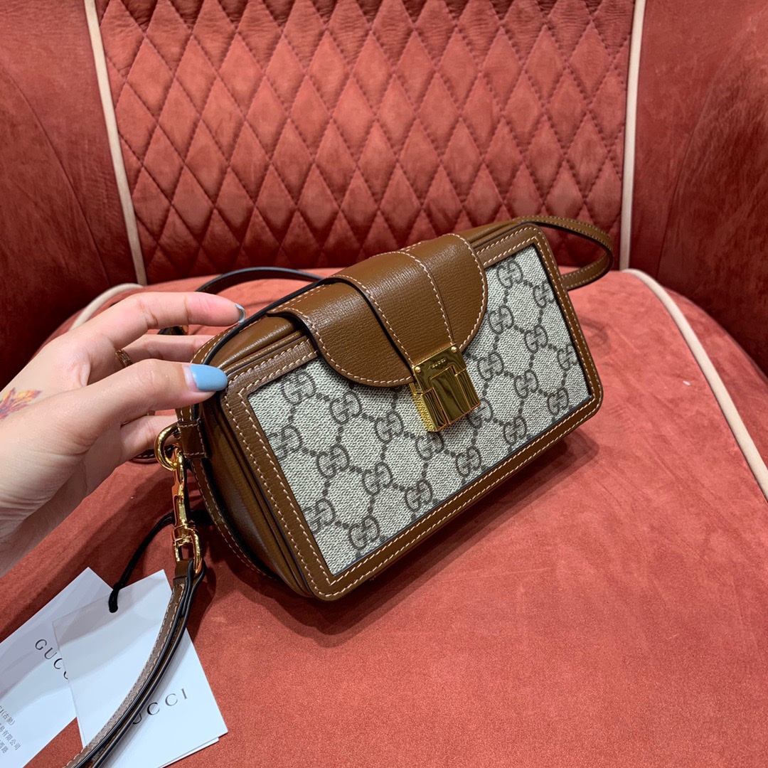 Svp*me box bag