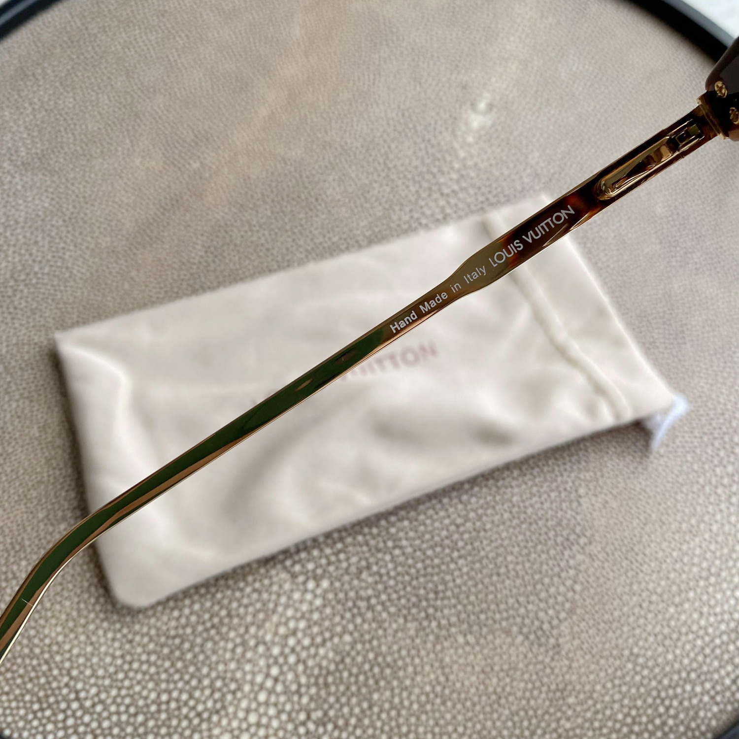 L0vis Vvtt0n | rise square sunglasses