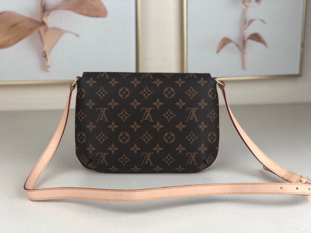 L0vis Vvtt0n Musette Tango Short Shoulder Bag
