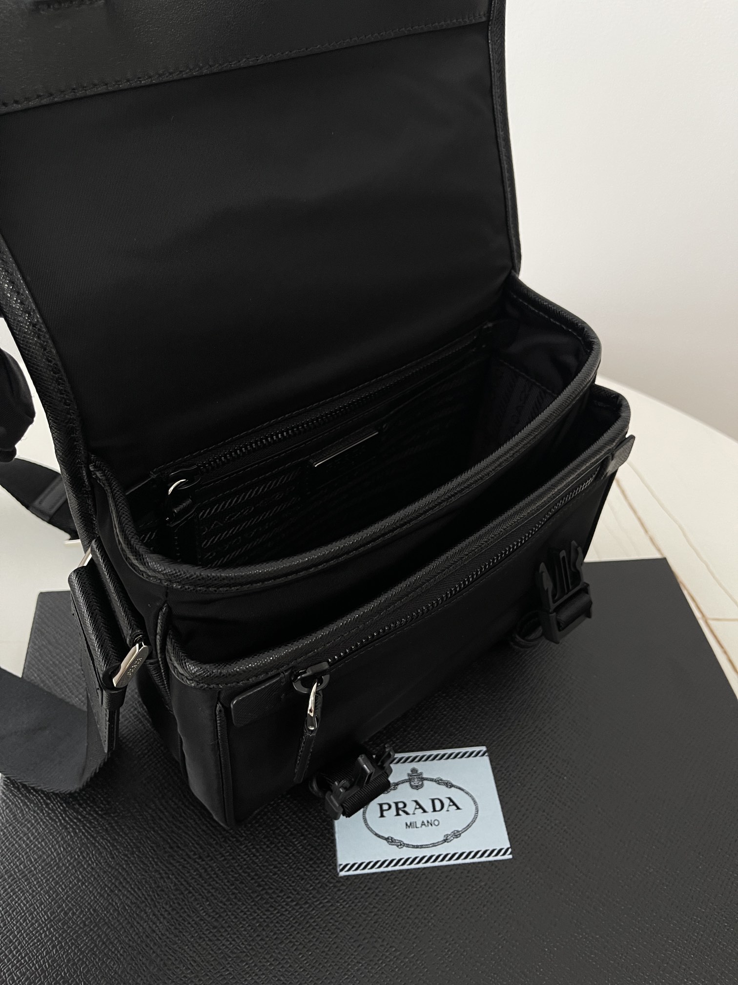 Pra*a Messenger bag
