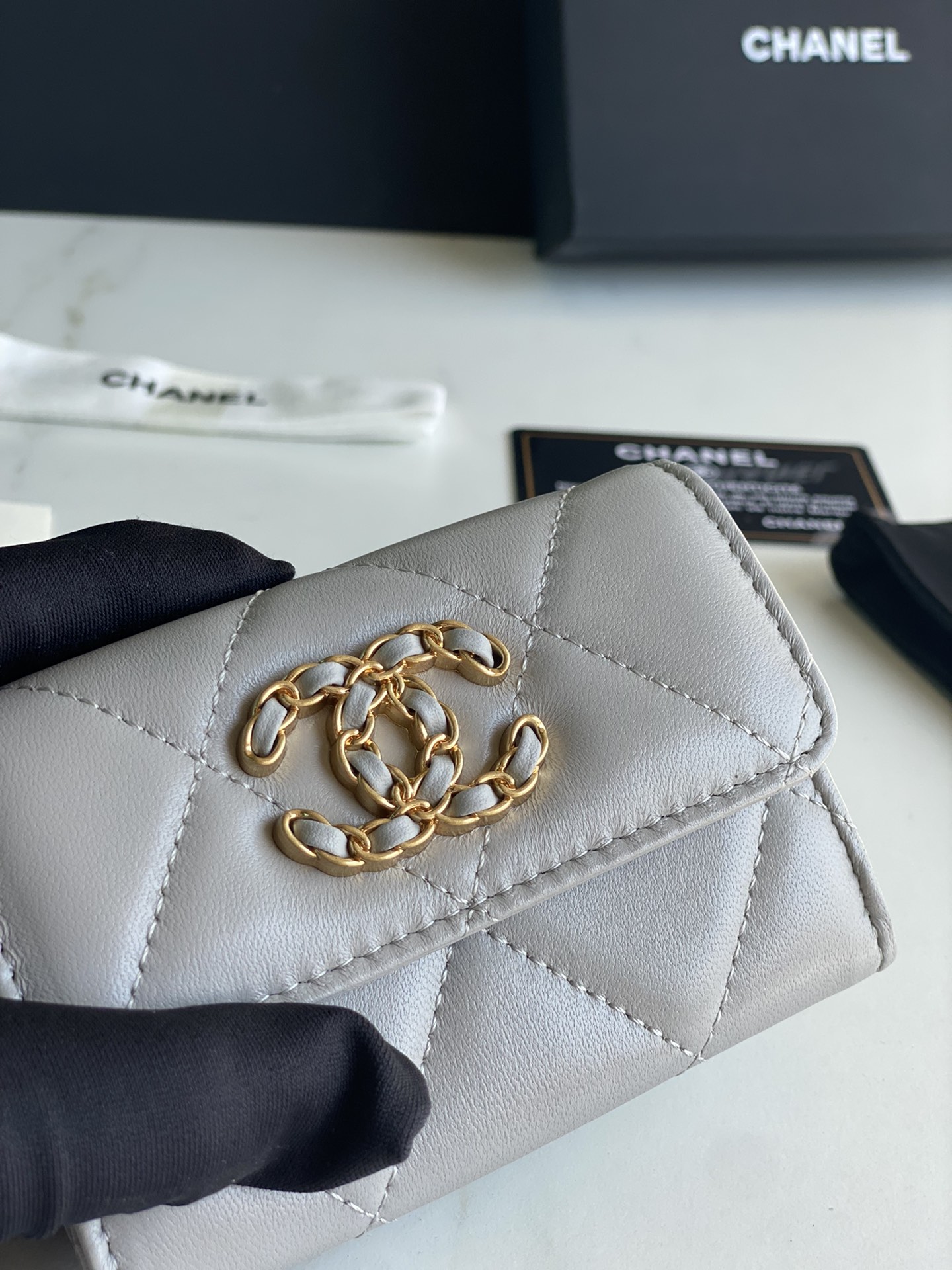 Ch**el 19 FLAP CARD HOLDER
