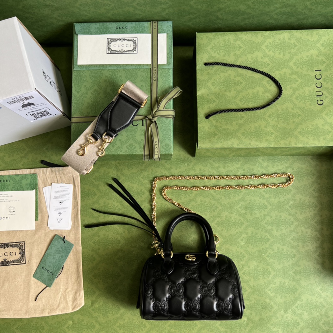 GG Matelassé leather mini bag