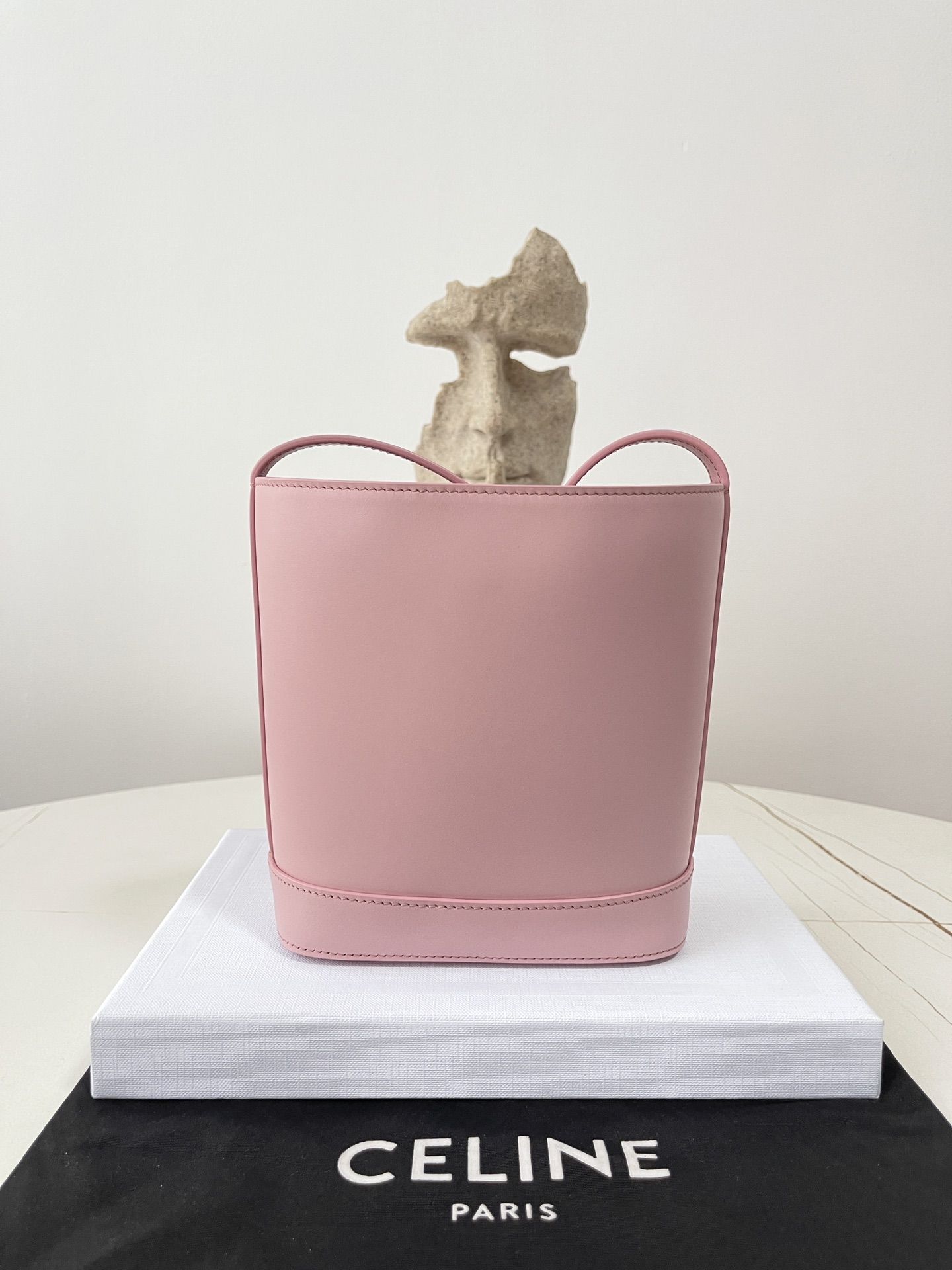 Ce1i*e Leather bag
