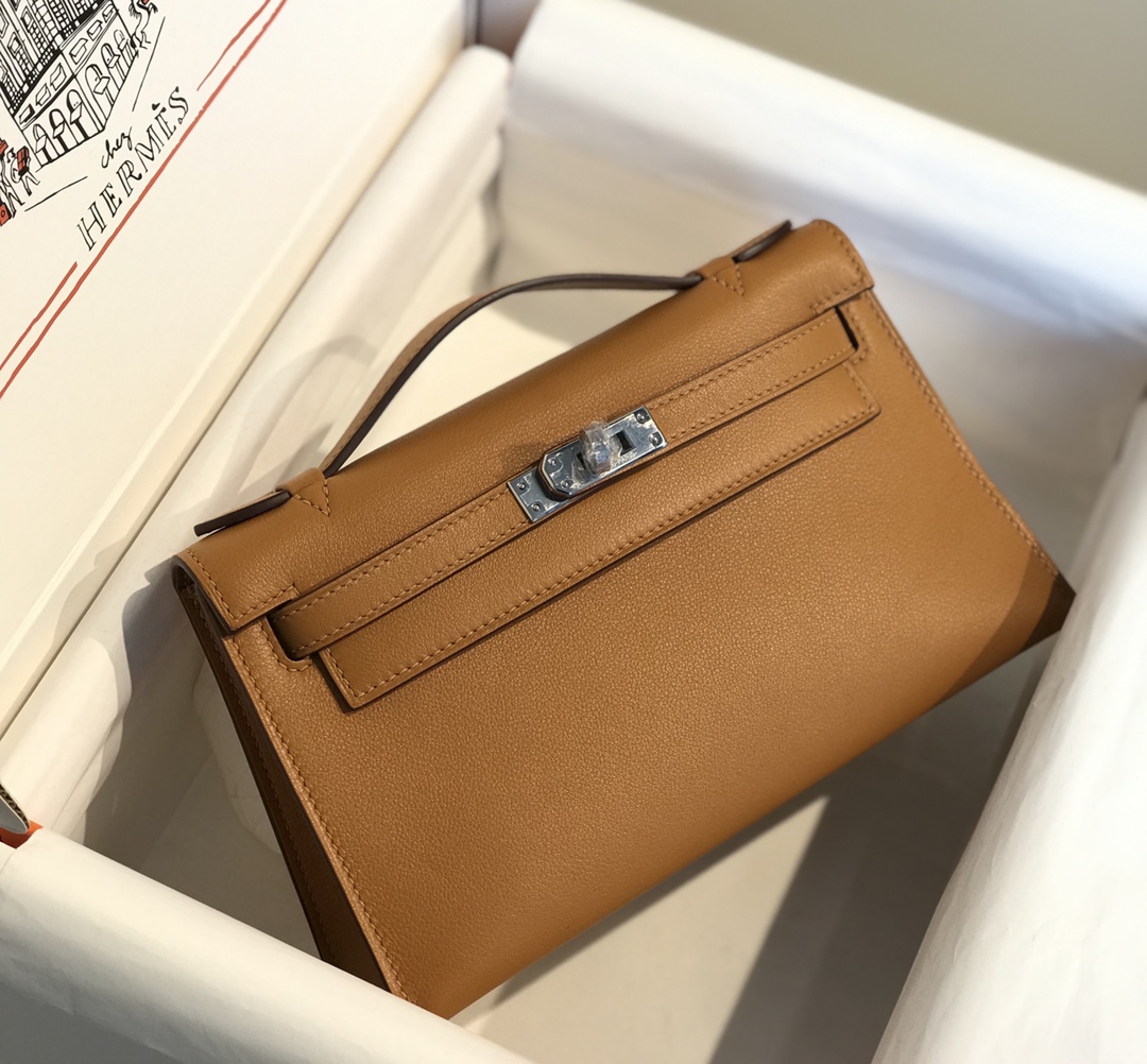 H**me5 Kelly Pochette