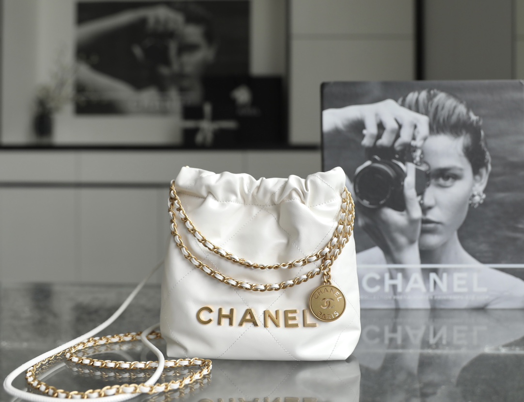 Ch**el 22 mini bag