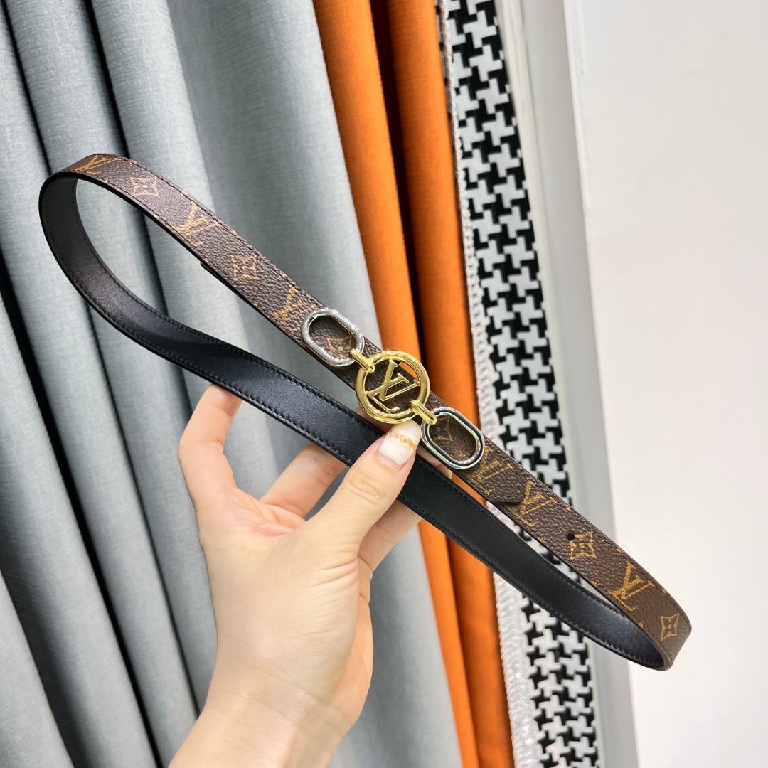 LV D1am0nd Plug Outlet