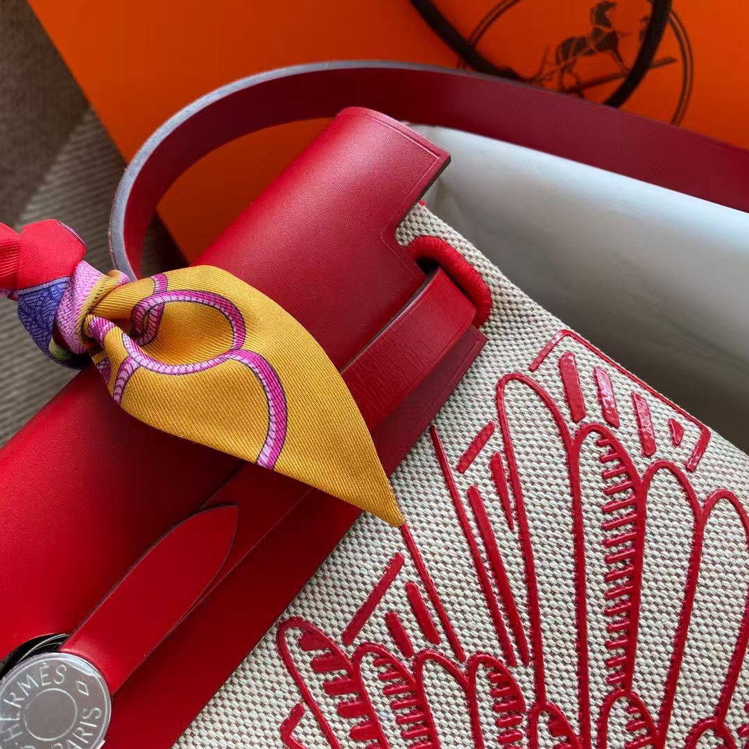 H**me5 Herbag 31 Roturnme Pegase en rouge