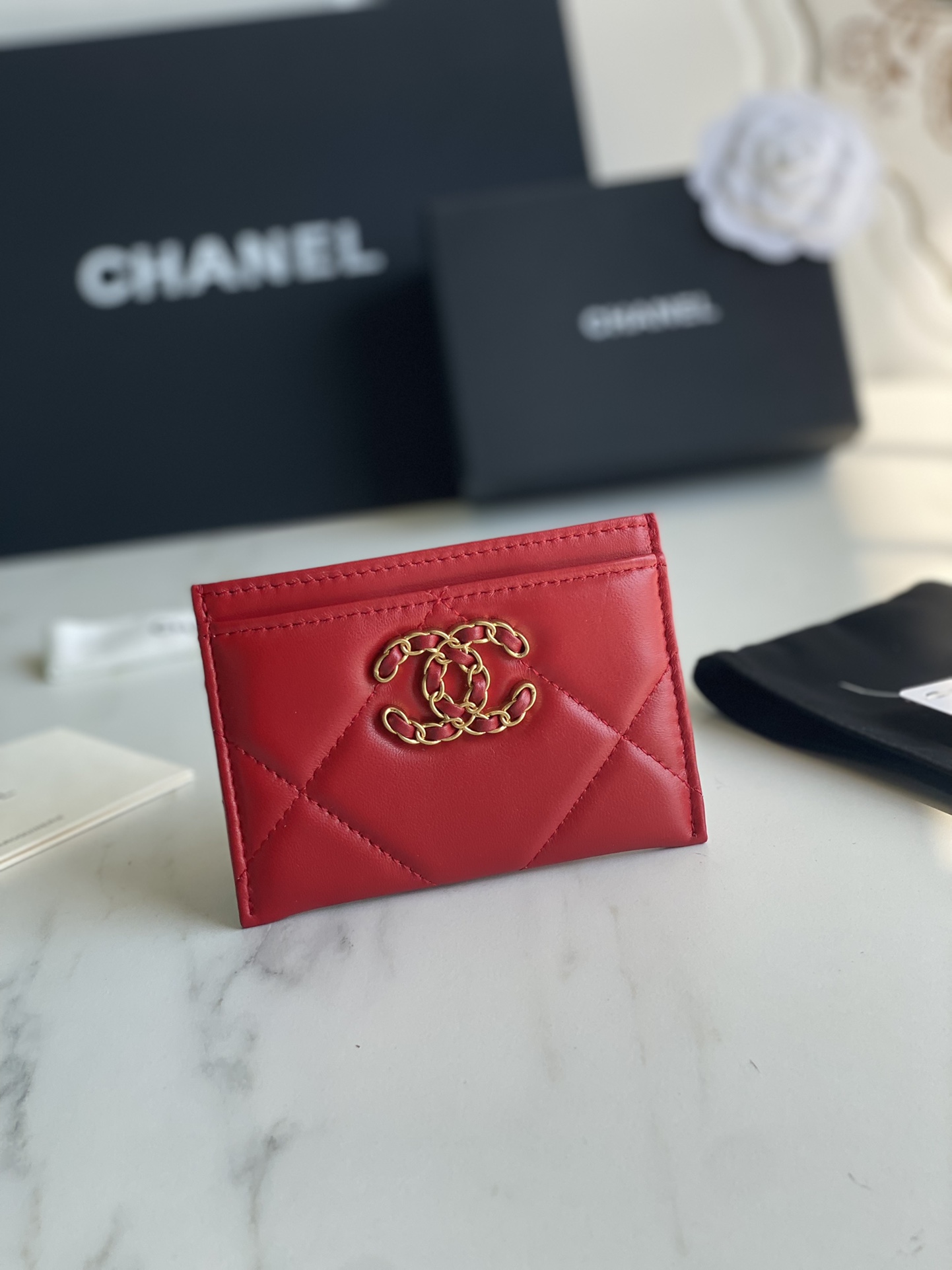 Ch**el 19 CARD HODLER