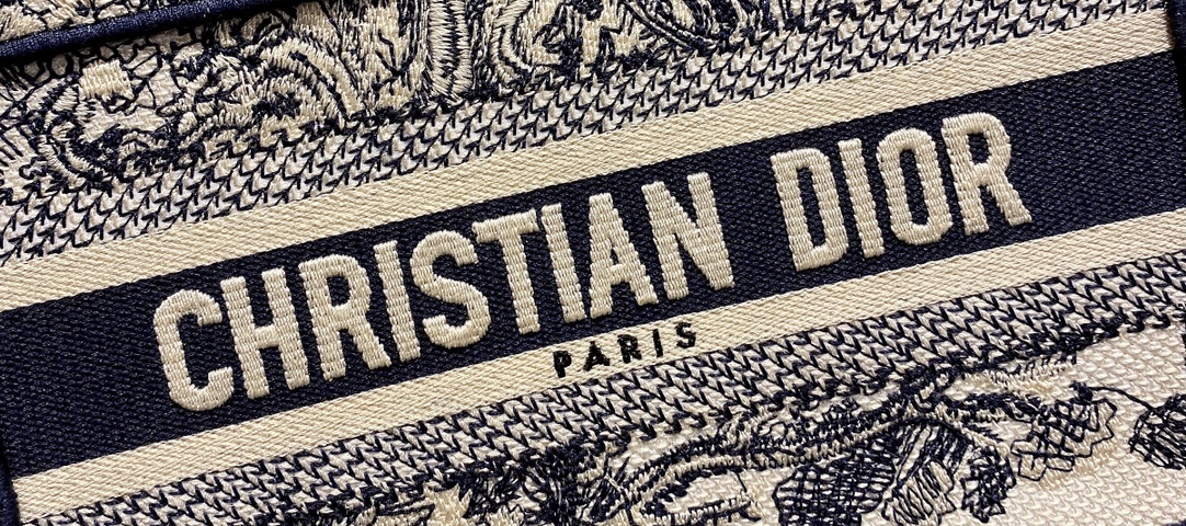 D10r BOOK TOTE