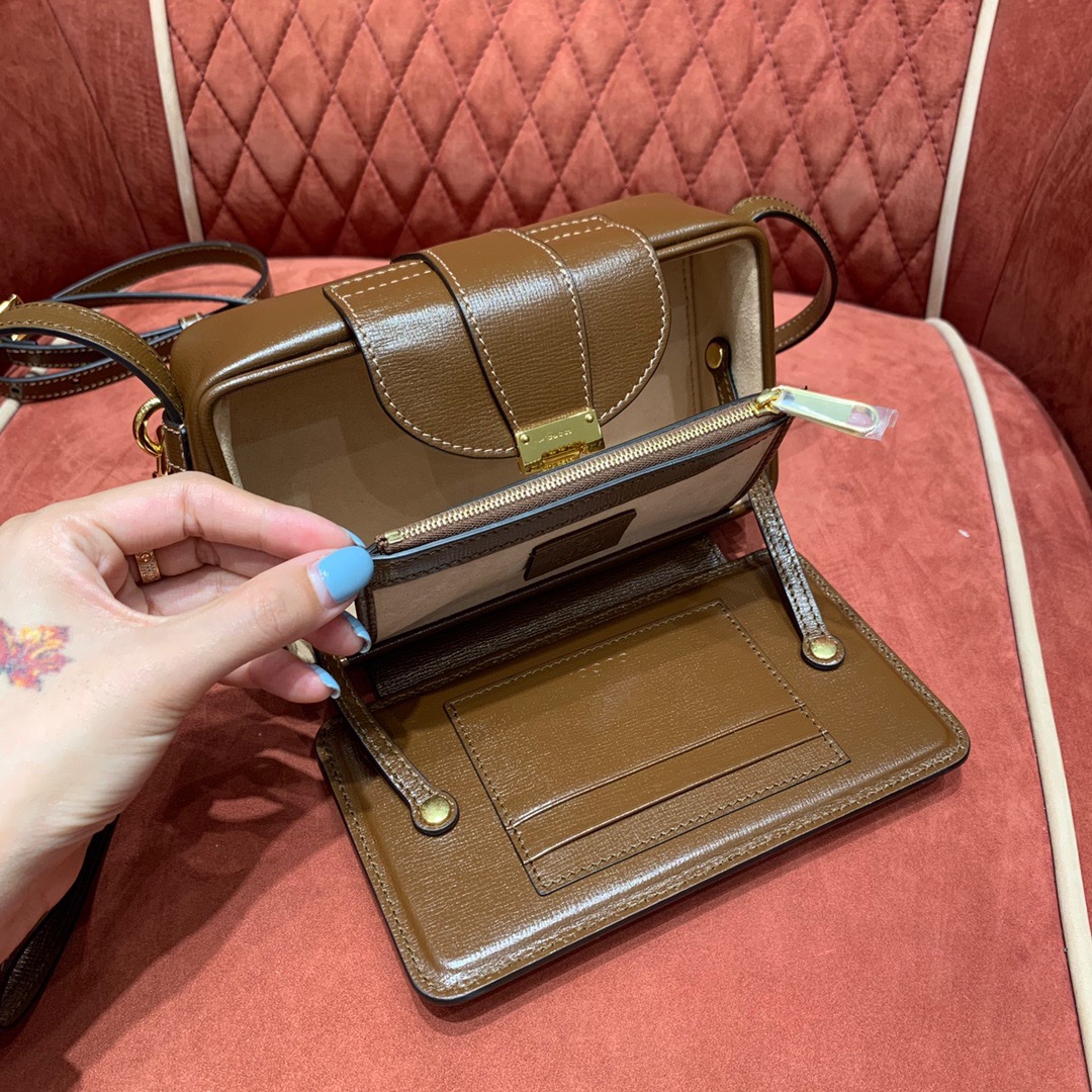 Svp*me box bag