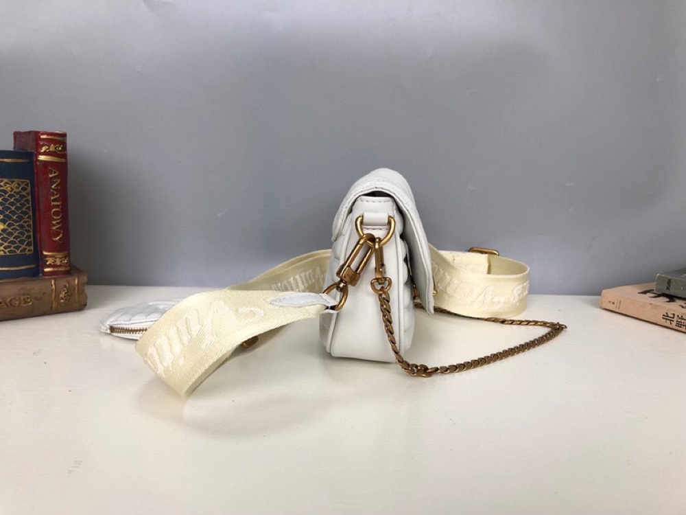 L0vis Vvtt0n NEW WAVE MULTI-POCHETTE