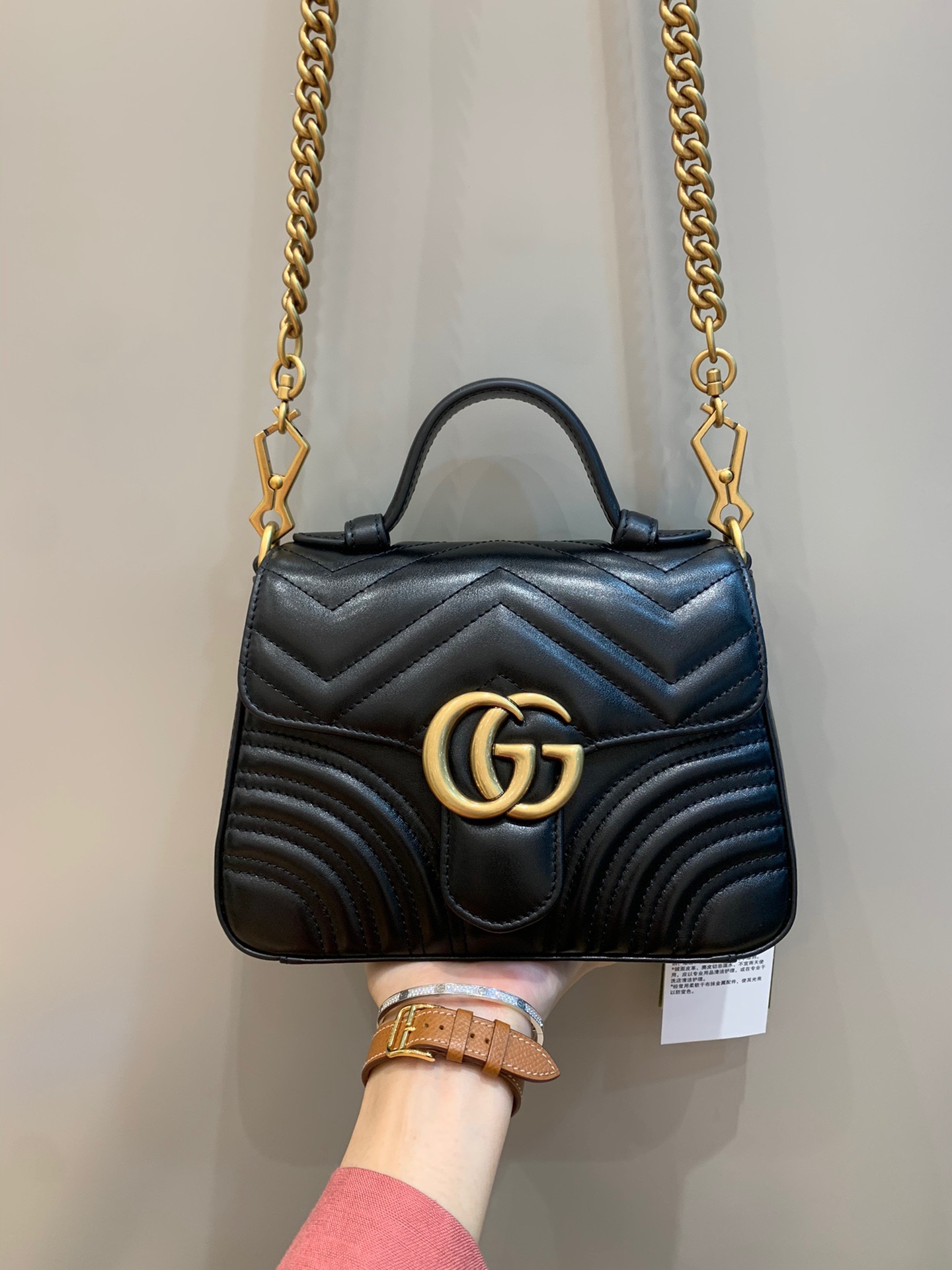Classic handle bag