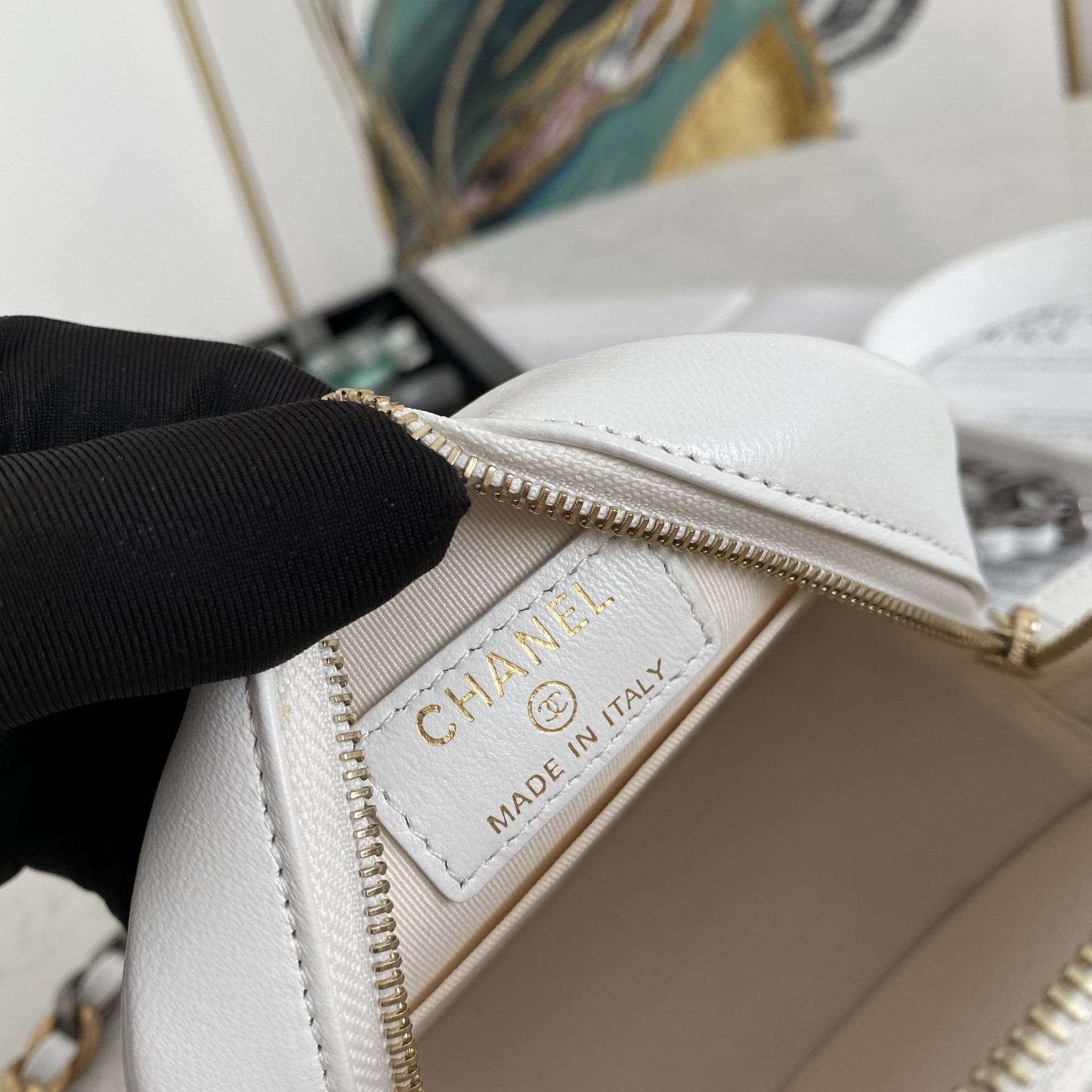 Ch**el 19 CLUTCH WITH CHAIN