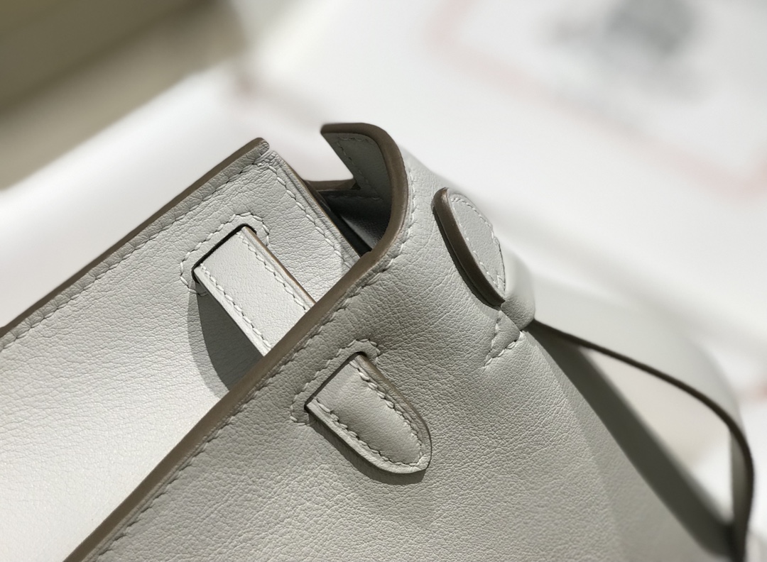H**me5 Kelly Pochette