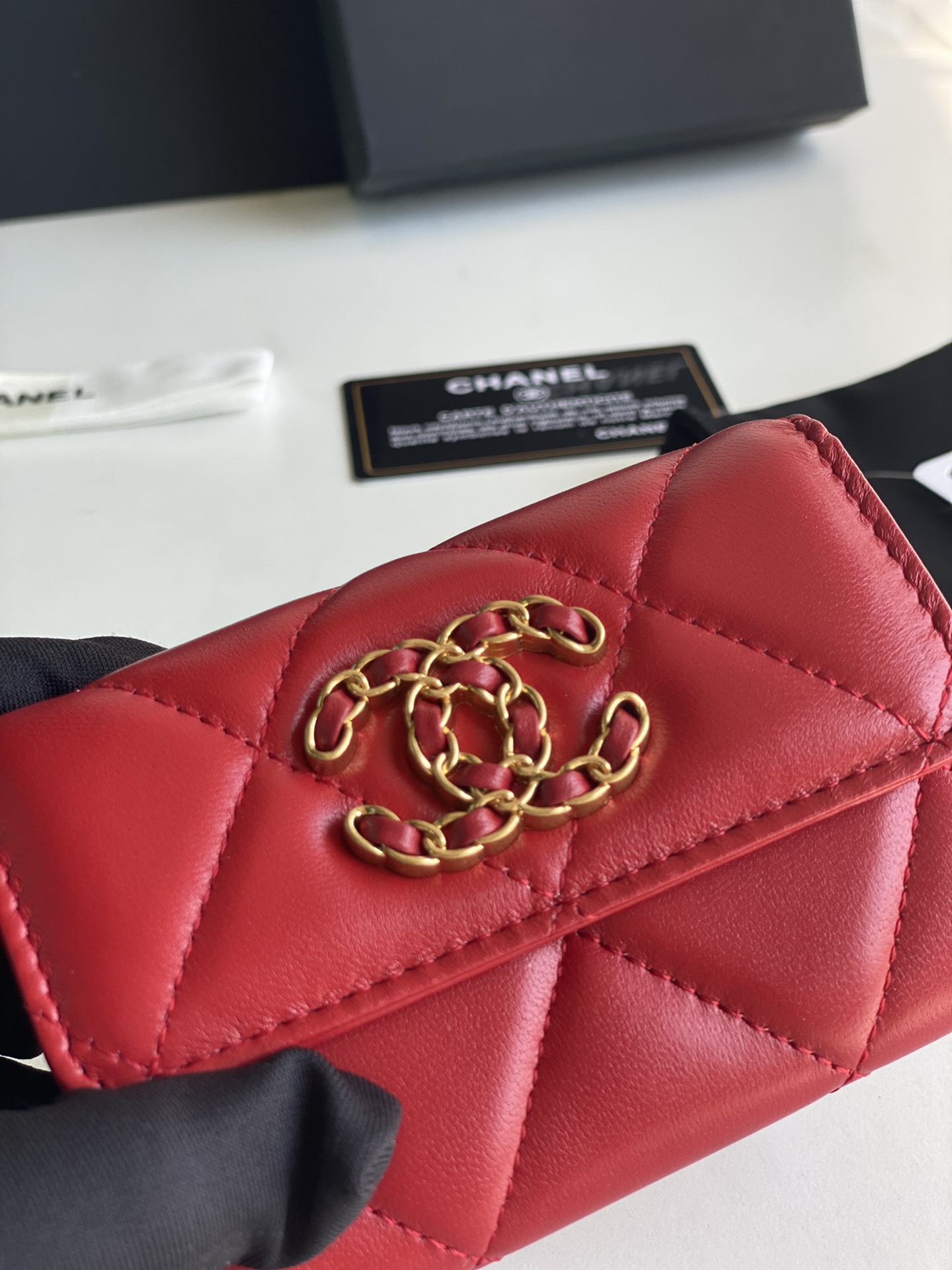 Ch**el 19 FLAP CARD HOLDER