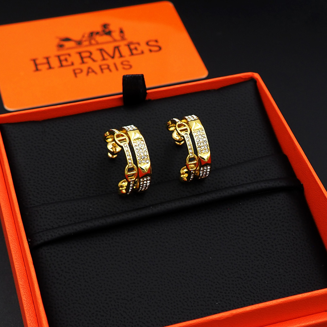 H**me5 D1am0nds Earrings