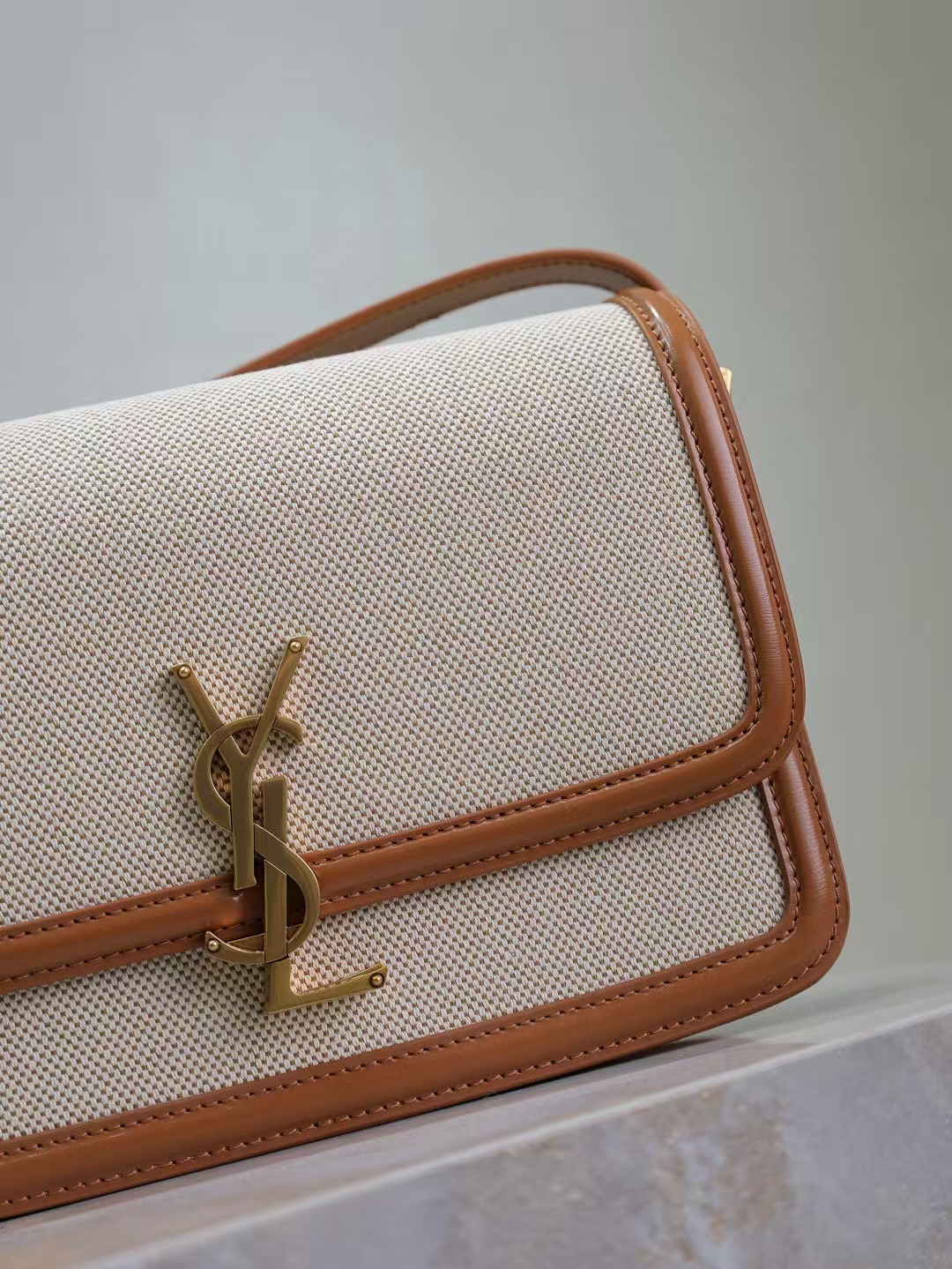 SOLFERINO MEDIUM SATCHEL IN BOX Sa1nt Lau*nt LEATHER