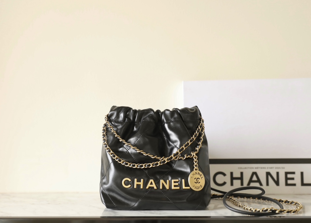 Ch**el 22 mini bag